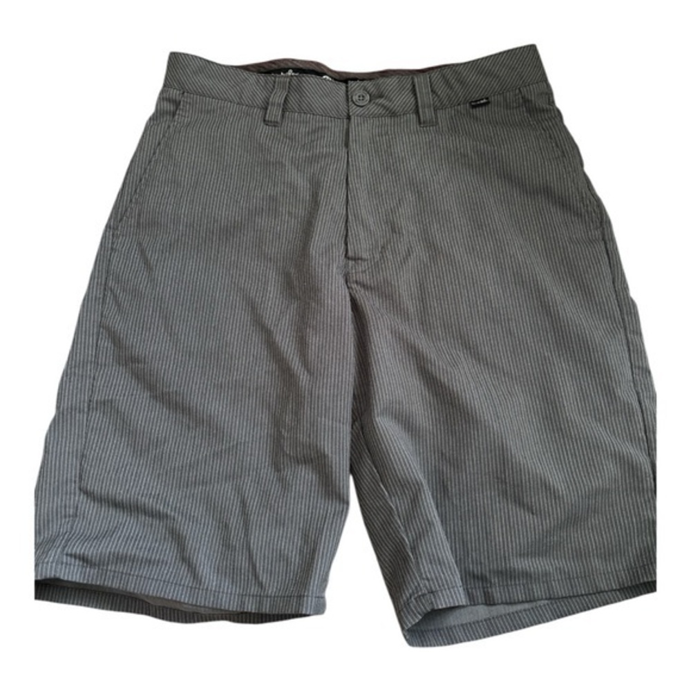 Men’s Travis Mathew Casual Stripe Shorts 32